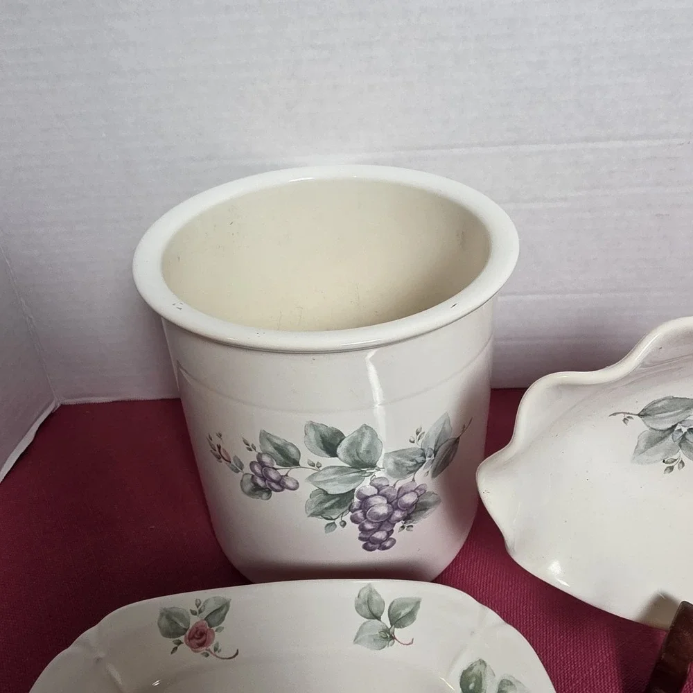 Vintage Pfaltzgraff Grapevine Embossed  Utensil Holder, Relish Dish, Square Bowl
